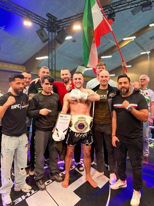 Shino Tavangar — Muay Thai fighter 75 KG